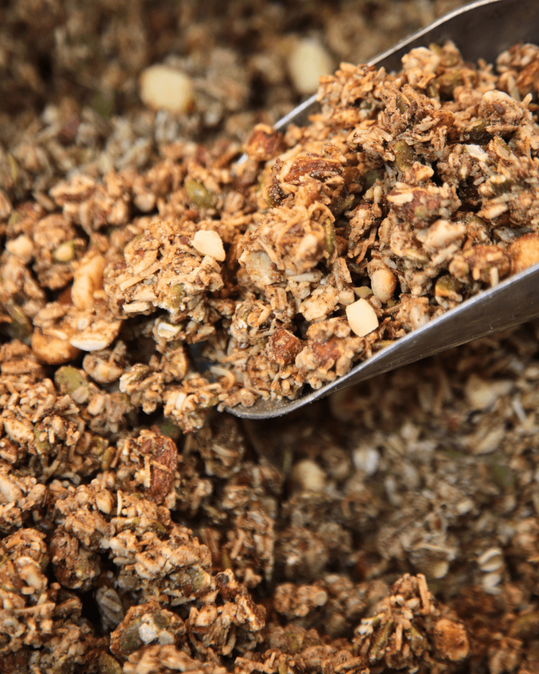 Keto Crunchy Macadamia Granola
