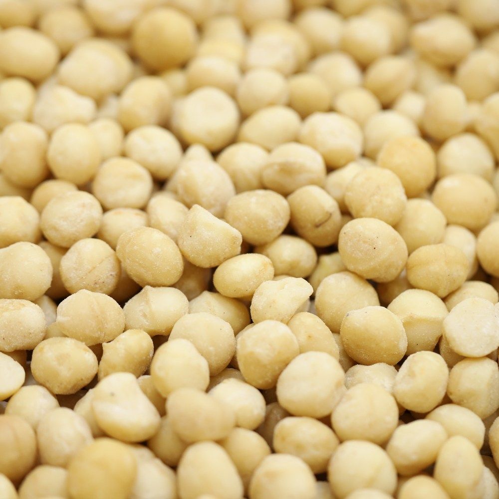 raw macadamias whole