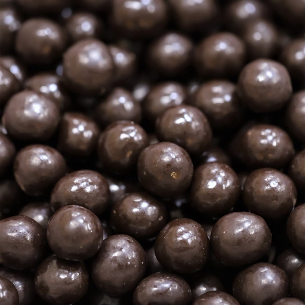 hazelnuts dark chocolate
