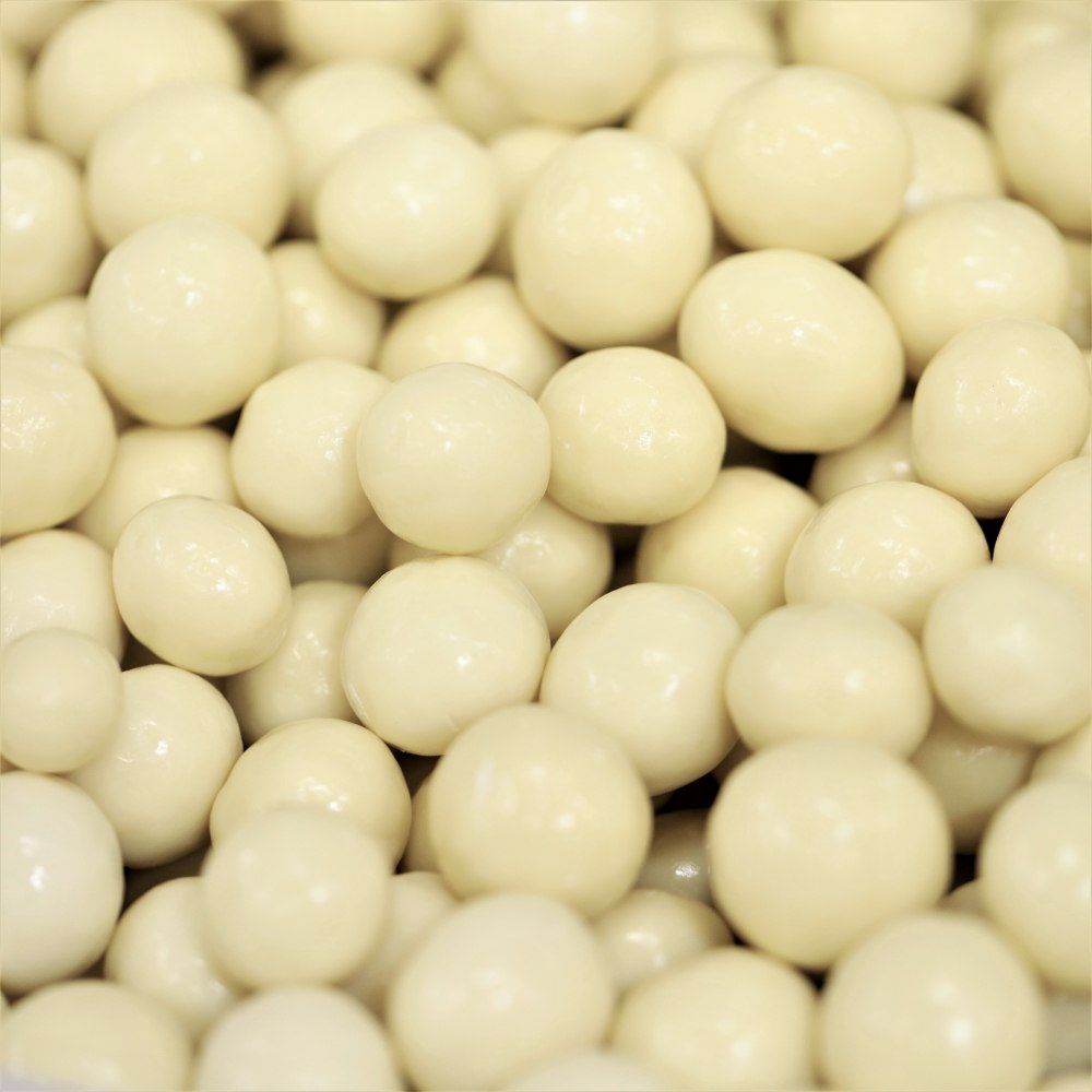macadamia white chocolate