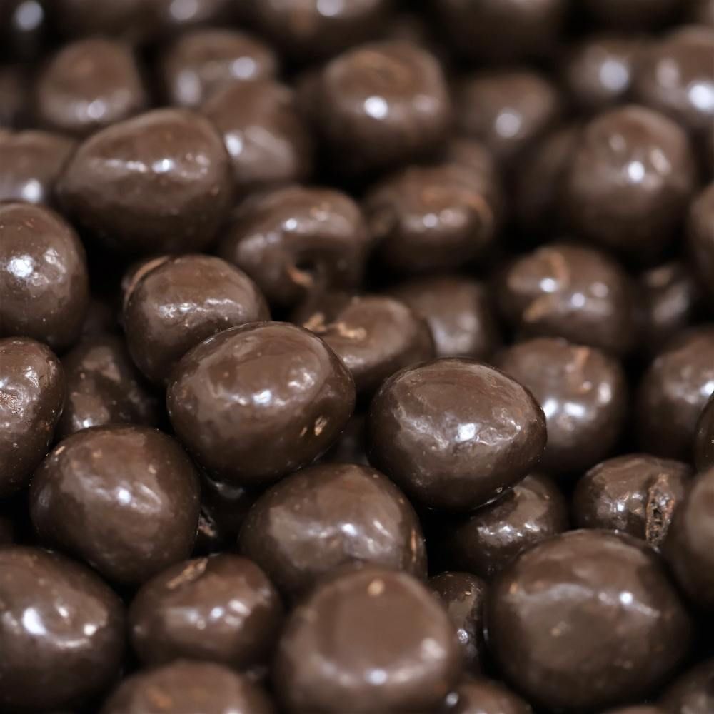 strawberries dark chocolate freeze dried 