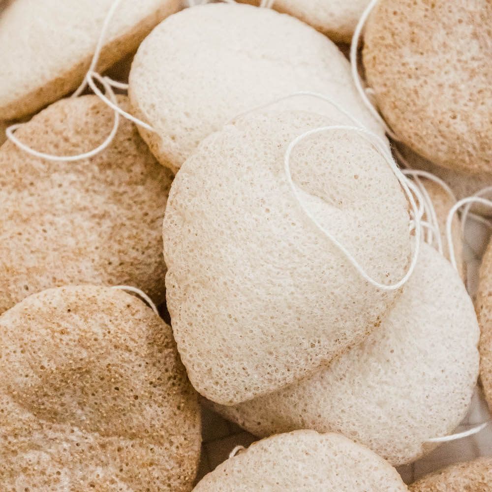konjac exfoliating face sponge